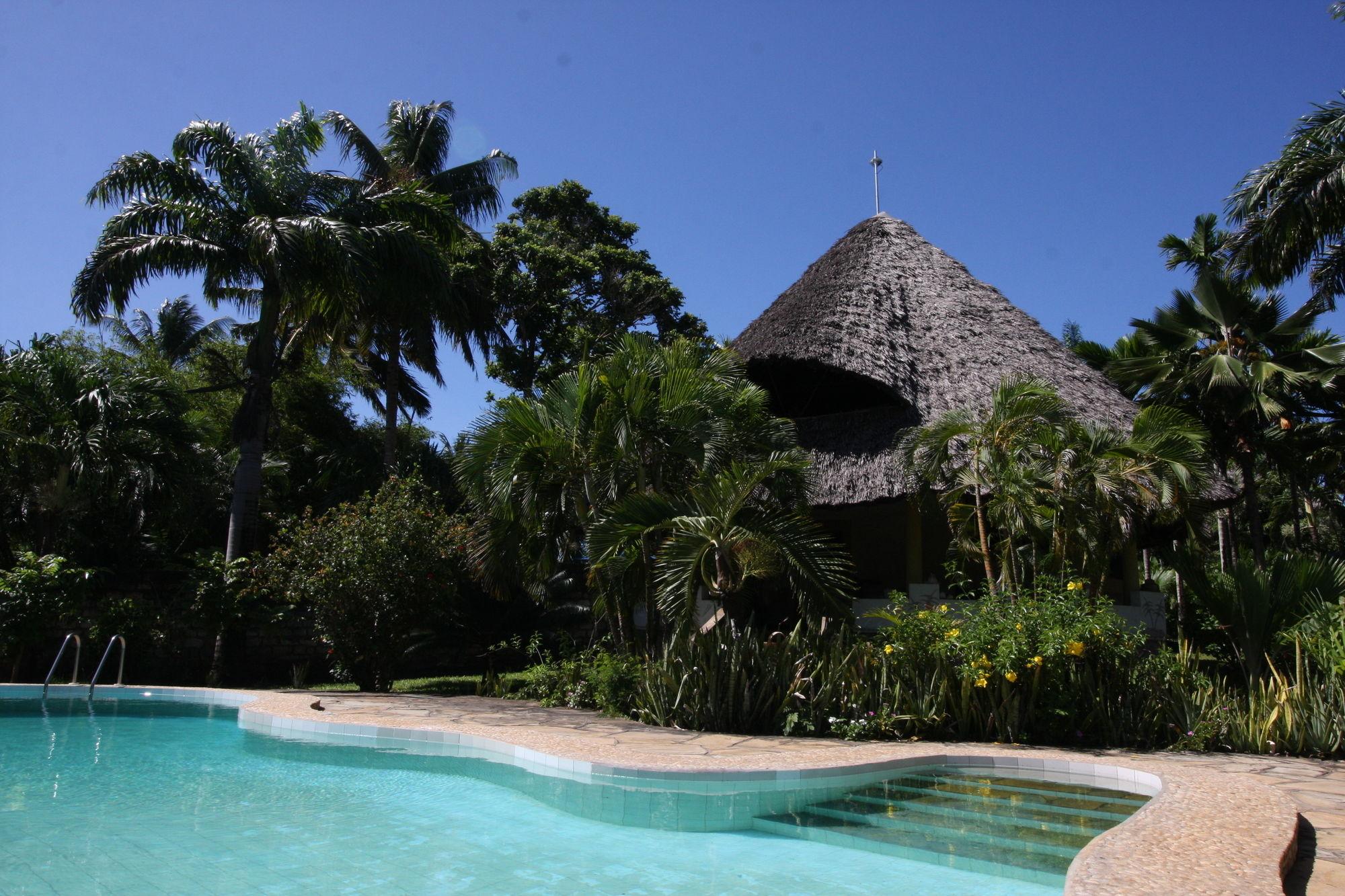 Aestus Villas Resort Diani Beach Extérieur photo